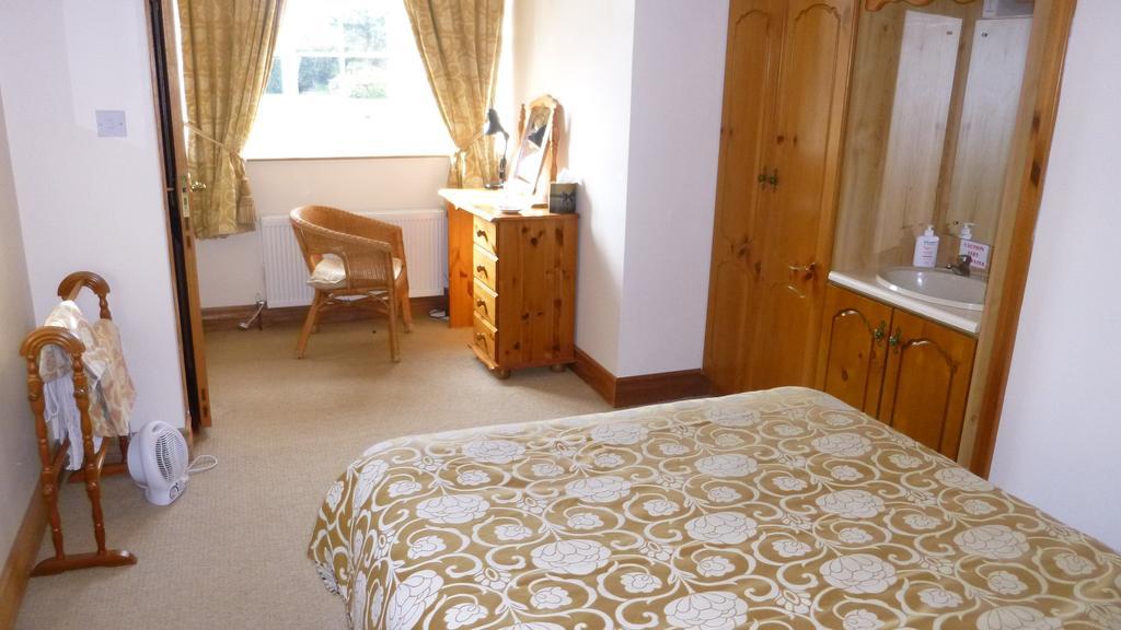 Ponderosa B&B Луисборо Экстерьер фото